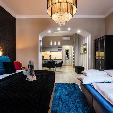 شقة Center Of The Center, The Grand Deluxe بودابست المظهر الخارجي الصورة